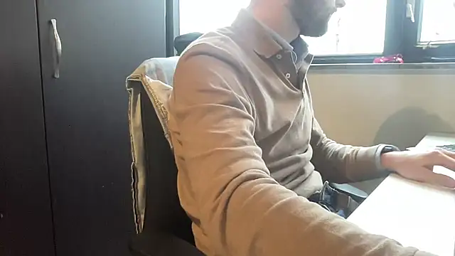 bullyboyy online show from February 20, 2:57 pm