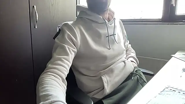 bullyboyy online show from March 14, 11:23 am