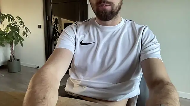 bullyboyy online show from September 15, 6:35 am