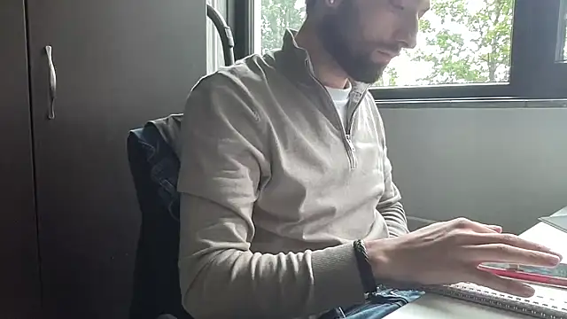 bullyboyy online show from October 3, 10:12 am