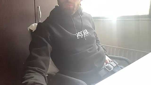 bullyboyy online show from October 7, 10:56 am