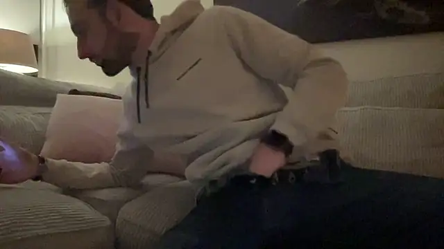 bullyboyy online show from November 15, 5:20 pm