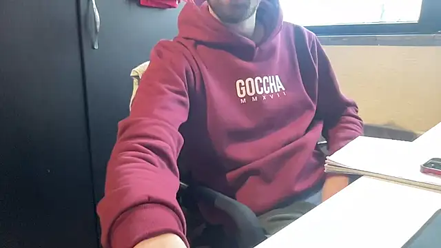 Snapshot of bullyboyy chatting on January 14, 8:20 am bullyboyy online show from January 14, 8:20 am