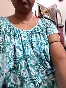 Cute Jiyaa online show from January 14, 11:42 pm