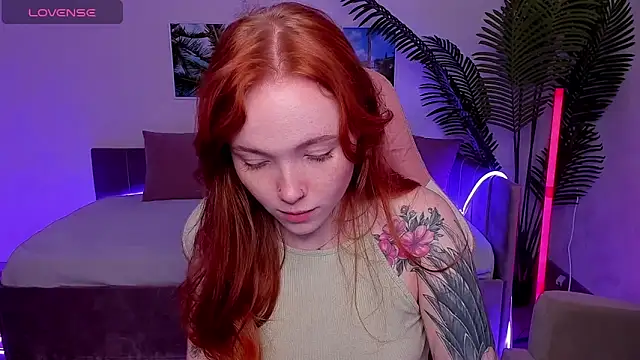 Maya Light online show from September 22, 2:02 am