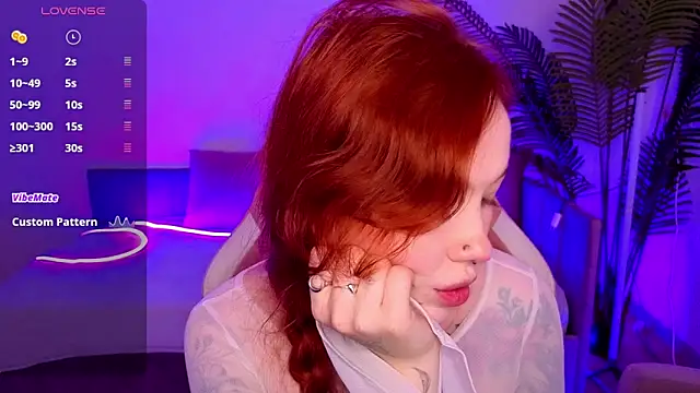 Maya Light online show from November 13, 8:35 am