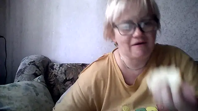 Snapshot of Mayya4321 chatting on April 28, 9:36 am Mayya4321 online show from April 28, 9:36 am