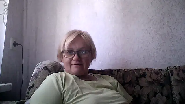 Snapshot of Mayya4321 chatting on May 4, 10:00 am Mayya4321 online show from May 4, 10:00 am