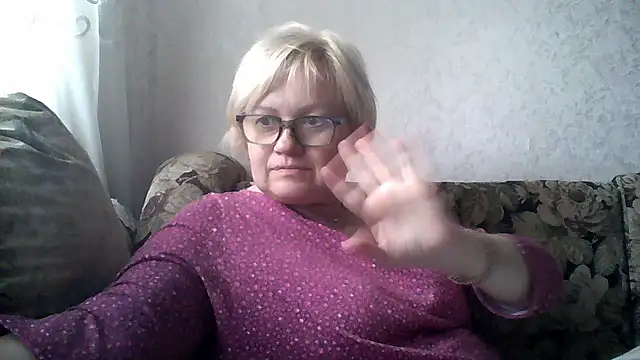 Snapshot of Mayya4321 chatting on May 11, 12:44 pm Mayya4321 online show from May 11, 12:44 pm