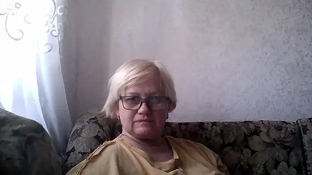Snapshot of Mayya4321 chatting on May 15, 11:39 am Mayya4321 online show from May 15, 11:39 am