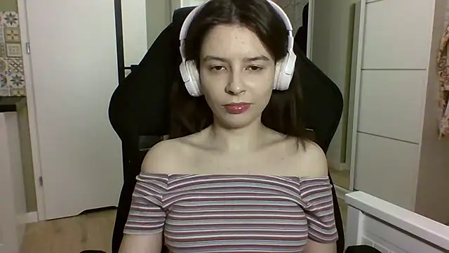 LariceSexy online show from April 19, 6:21 pm