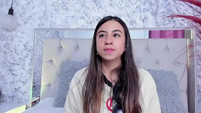 Snapshot of Ariana_greenblat chatting on October 6, 4:48 pm Ariana greenblat online show from October 6, 4:48 pm