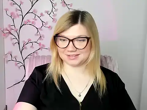 Lola moree online show from April 4, 12:02 pm