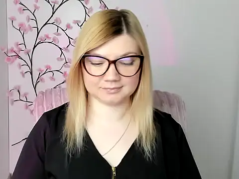 Lola moree online show from April 24, 11:34 am