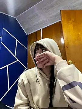 Melody rousse  online show from November 25, 8:31 pm