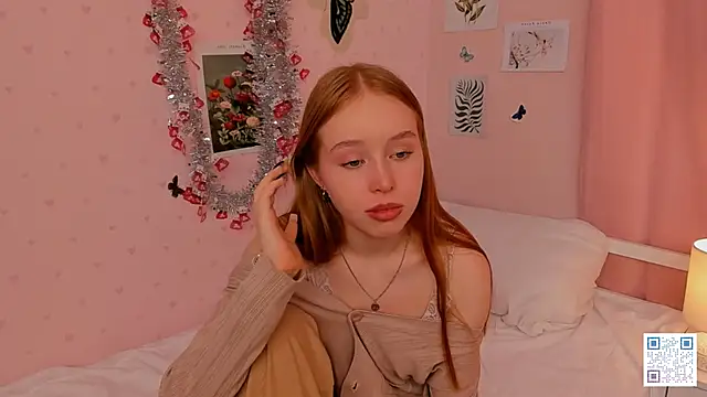 Snapshot of DarylBody chatting on February 18, 7:52 pm DarylBody online show from February 18, 7:52 pm