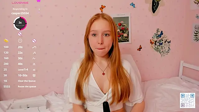 Snapshot of DarylBody chatting on March 3, 8:21 pm DarylBody online show from March 3, 8:21 pm