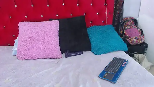 Ariasmithog online show from December 20, 4:14 pm