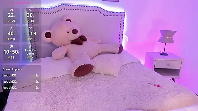 Snapshot of meli_ortiz_ chatting on February 5, 6:48 pm meli ortiz  online show from February 5, 6:48 pm