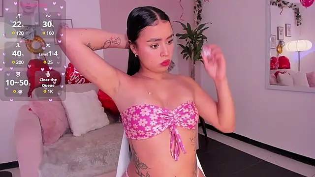 Snapshot of meli_ortiz_ chatting on February 15, 12:43 pm meli ortiz  online show from February 15, 12:43 pm