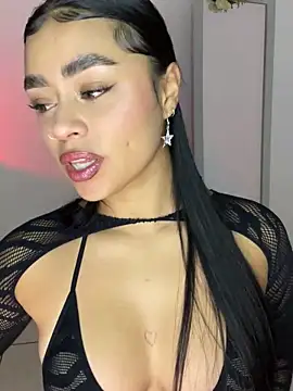 Snapshot of meli_ortiz_ chatting on October 13, 1:33 pm meli ortiz  online show from October 13, 1:33 pm