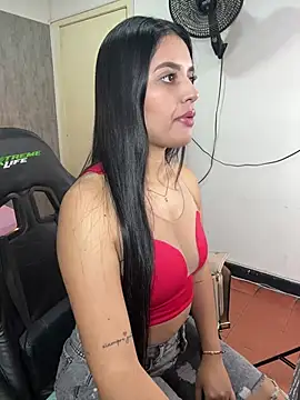 Snapshot of Hadley_ chatting on February 4, 3:44 am Hadley online show from February 4, 3:44 am