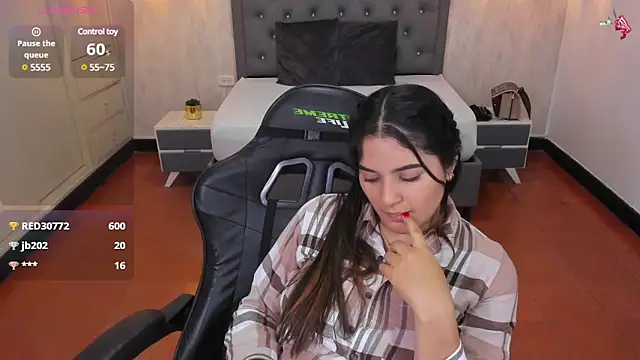 Snapshot of Hadley_ chatting on March 1, 9:29 am Hadley online show from March 1, 9:29 am