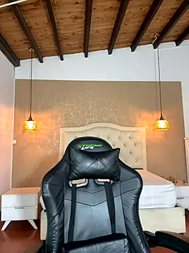 Snapshot of Hadley_ chatting on September 13, 3:17 am Hadley online show from September 13, 3:17 am