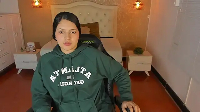 Snapshot of Hadley_ chatting on November 7, 3:50 am Hadley online show from November 7, 3:50 am