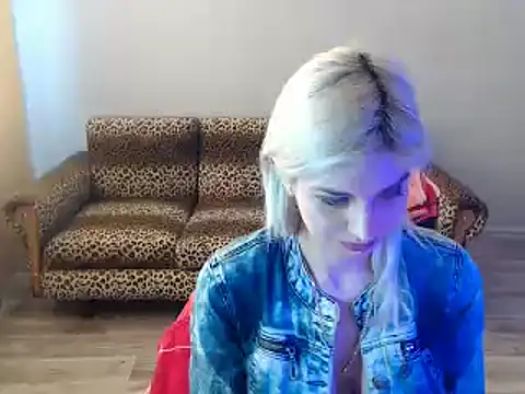 SexyBeatriice online show from February 27, 7:12 am