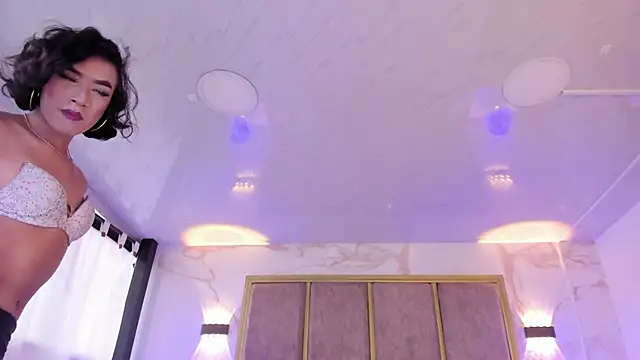 AliDiaz  online show from March 22, 7:42 pm