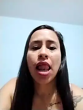 Snapshot of kamila_lovee chatting on January 30, 4:45 pm kamila lovee online show from January 30, 4:45 pm