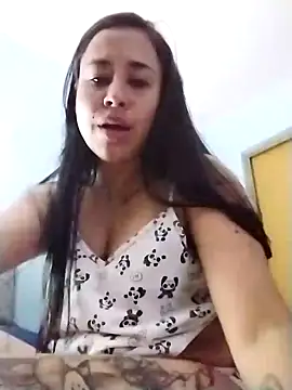 Snapshot of kamila_lovee chatting on February 6, 3:16 am kamila lovee online show from February 6, 3:16 am