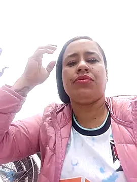 Snapshot of kamila_lovee chatting on March 2, 5:04 pm kamila lovee online show from March 2, 5:04 pm