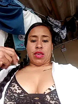 Snapshot of kamila_lovee chatting on March 18, 7:53 pm kamila lovee online show from March 18, 7:53 pm