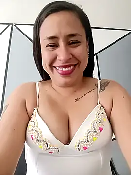 Snapshot of kamila_lovee chatting on September 12, 7:14 pm kamila lovee online show from September 12, 7:14 pm