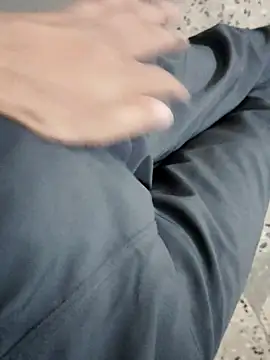 Snapshot of suggest121 chatting on March 22, 5:31 pm suggest121 online show from March 22, 5:31 pm