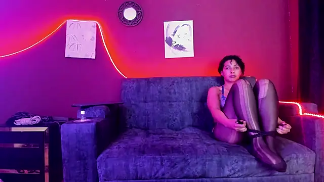 SOPHI WOLFF online show from March 6, 1:27 am