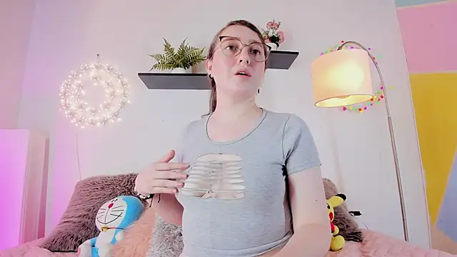 Snapshot of julietha_bianco_ chatting on March 1, 4:44 pm julietha bianco  online show from March 1, 4:44 pm