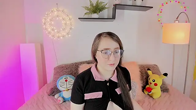 Snapshot of julietha_bianco_ chatting on March 3, 12:48 pm julietha bianco  online show from March 3, 12:48 pm