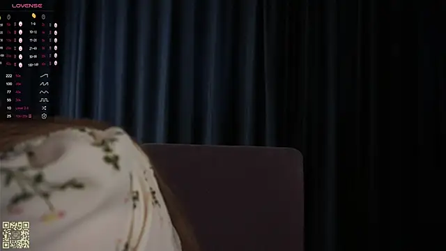 OdetteAven online show from March 22, 5:39 am