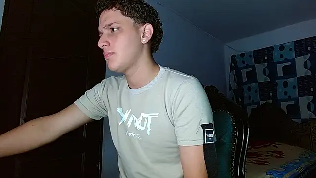 Snapshot of Thomas_May4rs chatting on November 5, 12:54 am Thomas May4rs online show from November 5, 12:54 am