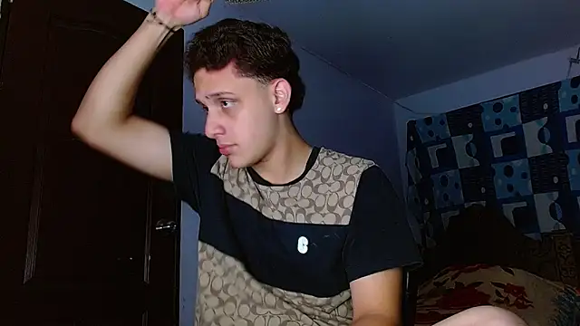 Snapshot of Thomas_May4rs chatting on November 13, 6:56 am Thomas May4rs online show from November 13, 6:56 am