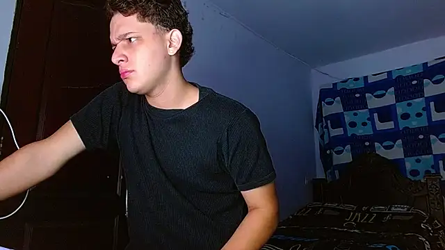 Snapshot of Thomas_May4rs chatting on November 19, 7:30 am Thomas May4rs online show from November 19, 7:30 am