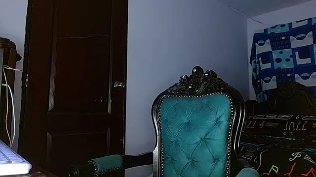 Snapshot of Thomas_May4rs chatting on November 27, 10:01 pm Thomas May4rs online show from November 27, 10:01 pm