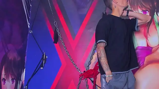 Destroy the bimbo1 online show from February 22, 7:36 pm