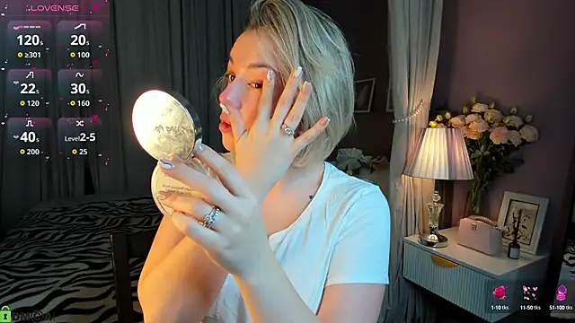 Nikki Kai online show from October 13, 1:05 am