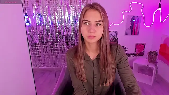 CharmBianca online show from February 12, 5:26 am