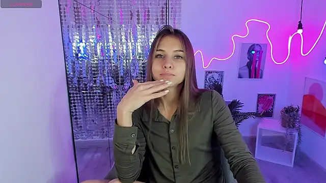 CharmBianca online show from February 14, 6:08 pm