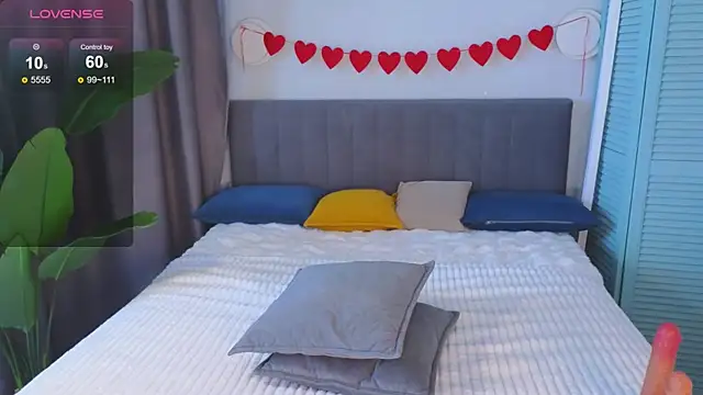 CaseyCraig online show from June 11, 2:37 pm